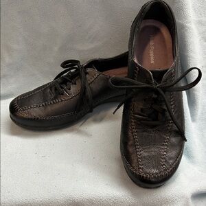 Hush Puppies Black Women’s Oxfords - Wide Width Sz 8-1/2